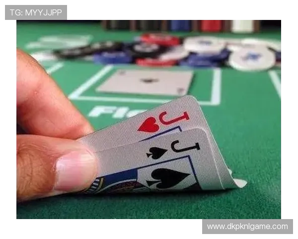 掌握扑克21点的玩法规则和保险策略，成为赌场中的制胜高手